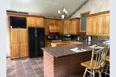 8385 Paris Avenue, Louisville, OH 44641 - Photo 6
