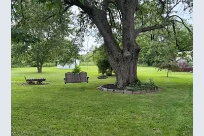 8385 Paris Avenue, Louisville, OH 44641 - Photo 22