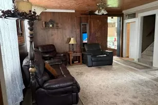 8385 Paris Ave, Louisville, OH 44641 - Photo 10