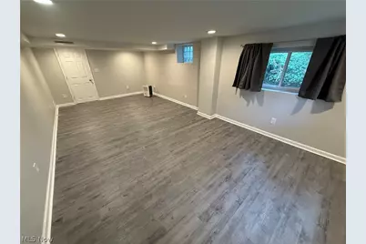 1087 Krumroy Road, Akron, OH 44306 - Photo 18