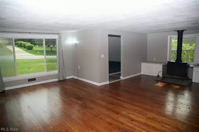 1087 Krumroy Road, Akron, OH 44306 - Photo 4
