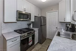69 N Oakmont Dr, Northfield, OH 44067 - Photo 10