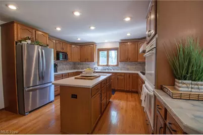 6476 Harbor Drive NW, Canton, OH 44718 - Photo 18