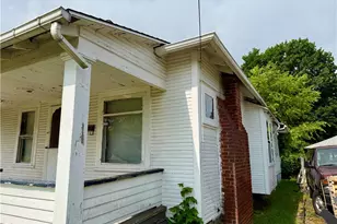 828 Miami St, Youngstown, OH 44505 - Photo 6