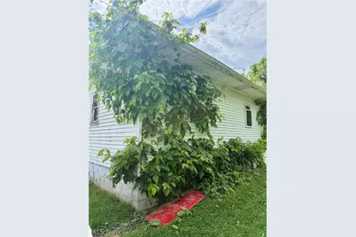 828 Miami Street, Youngstown, OH 44505 - Photo 4