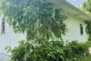 828 Miami St, Youngstown, OH 44505 - Photo 4