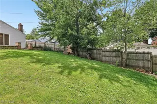 1666 Thornapple Ave, Akron, OH 44301 - Photo 16