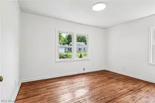 1666 Thornapple Ave, Akron, OH 44301 - Photo 10