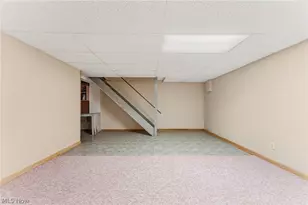 931 Trimble Dr, Akron, OH 44307 - Photo 24