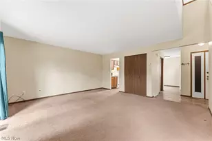 931 Trimble Dr, Akron, OH 44307 - Photo 8