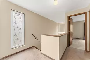 931 Trimble Dr, Akron, OH 44307 - Photo 16