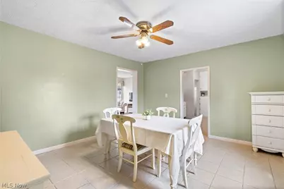 206 Bachtel Street SE, North Canton, OH 44720 - Photo 10