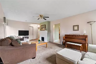 206 Bachtel St SE, North Canton, OH 44720 - Photo 8