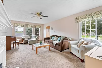 206 Bachtel Street SE, North Canton, OH 44720 - Photo 6