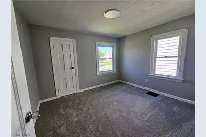 6307 Westlake Avenue, Parma, OH 44129 - Photo 16