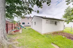 37450 Green Dr, Eastlake, OH 44095 - Photo 32