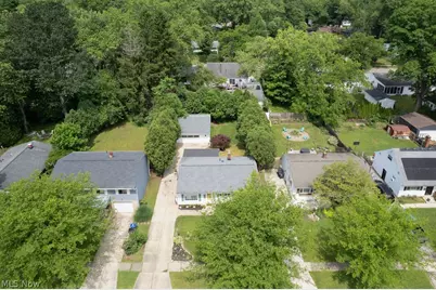 1044 Ellsworth Drive, Akron, OH 44313 - Photo 44