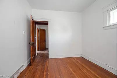 716 E 160th Street, Loveland, OH 44110 - Photo 8