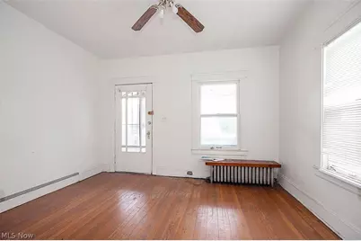 716 E 160th Street, Loveland, OH 44110 - Photo 2