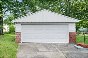 864 Wilder Ave, Elyria, OH 44035 - Photo 40