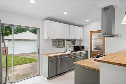 864 Wilder Avenue, Elyria, OH 44035 - Photo 14