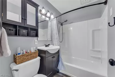 15473 Hummel Road, Brook Park, OH 44142 - Photo 10
