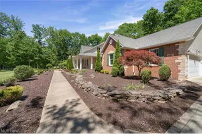167 Rebecca Lane, Brunswick, OH 44212 - Photo 4