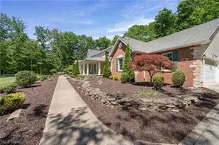 167 Rebecca Ln, Brunswick, OH 44212 - Photo 4