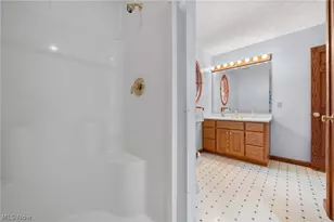 167 Rebecca Ln, Brunswick, OH 44212 - Photo 32