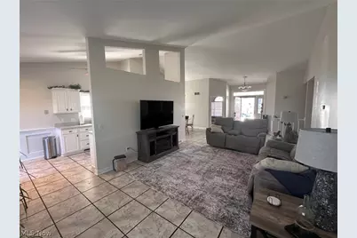220 Cranberry Court, Warren, OH 44483 - Photo 4