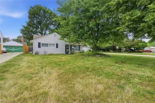 2200 Buena Vista Dr, Wickliffe, OH 44092 - Photo 2