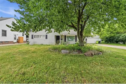 2200 Buena Vista Drive, Wickliffe, OH 44092 - Photo 1