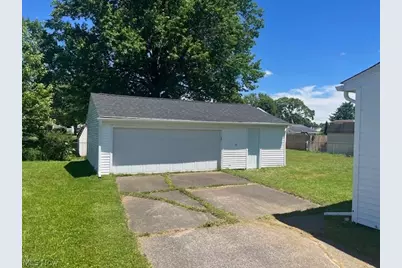7411 Denny Drive, North Ridgeville, OH 44039 - Photo 2