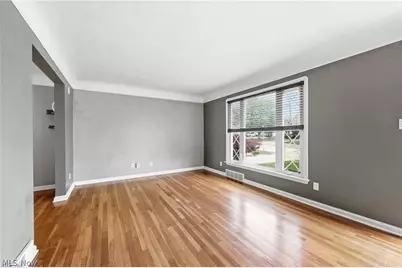 7906 Kenton Avenue, Parma, OH 44129 - Photo 6