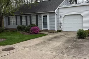 3352 Brookside Ln, Cuyahoga Falls, OH 44223 - Photo 1