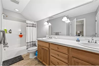 5067 Shepherds Glen, Willoughby, OH 44094 - Photo 20
