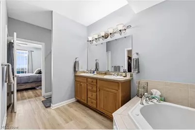 5067 Shepherds Glen, Willoughby, OH 44094 - Photo 24
