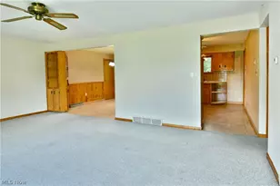 2909 Beal St NW, Warren, OH 44485 - Photo 10