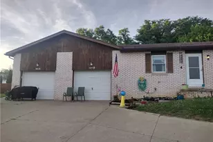 1055 Kerns Dr NE, Bolivar, OH 44612 - Photo 2