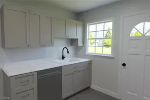7488 Southwood Rd, Mentor, OH 44060 - Photo 6