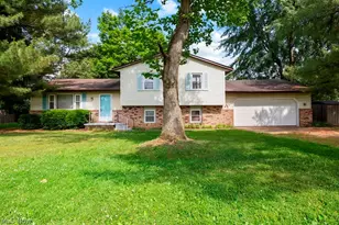 16741 Indian Hollow Rd, Grafton, OH 44044 - Photo 2