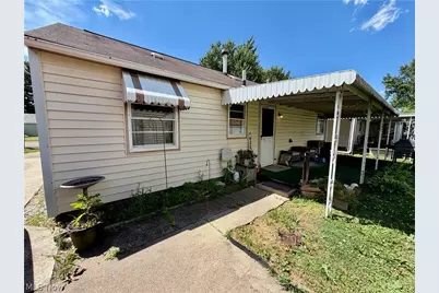 1232 Hawthorne Avenue SW, Canton, OH 44710 - Photo 4