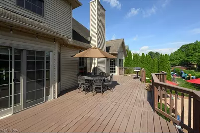 923 Mesa Verde Drive, Barberton, OH 44203 - Photo 12