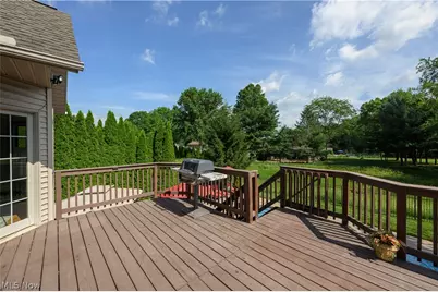 923 Mesa Verde Drive, Barberton, OH 44203 - Photo 10