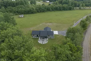 2793 Zutavern Church Rd NW, Bolivar, OH 44612 - Photo 14