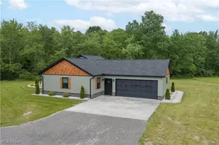 2793 Zutavern Church Rd NW, Bolivar, OH 44612 - Photo 4