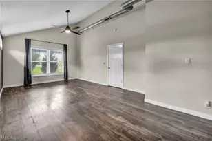 34300 Cooley Rd, Columbia Station, OH 44028 - Photo 12