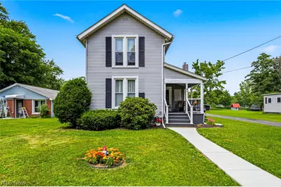 61 Erie Street E, Jefferson, OH 44047 - Photo 1