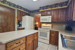 9325 Wyant Dr, Mentor, OH 44060 - Photo 10
