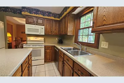 9325 Wyant Drive, Mentor, OH 44060 - Photo 12